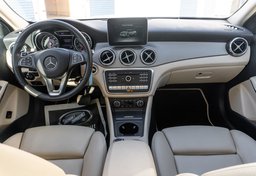 2018 Mercedes-Benz GLA - Image 48