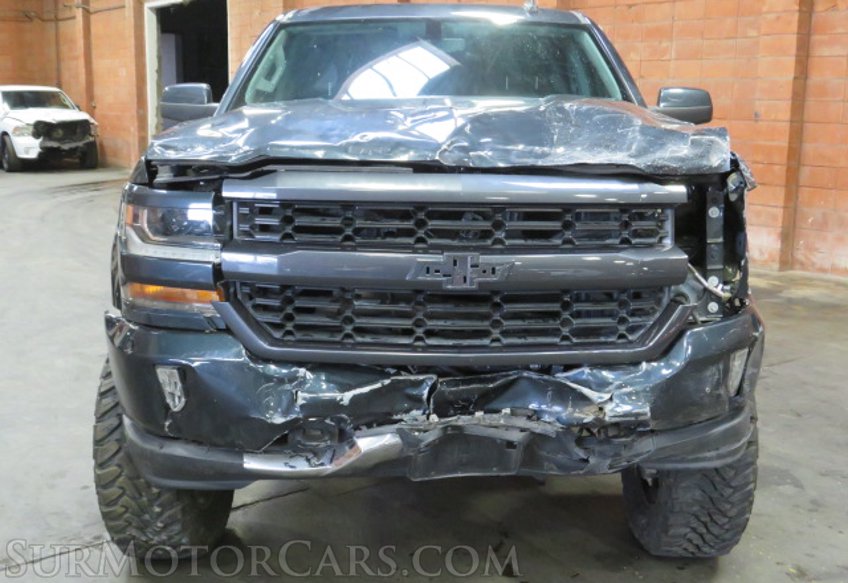 2018 Chevrolet Silverado 1500 - Image 11