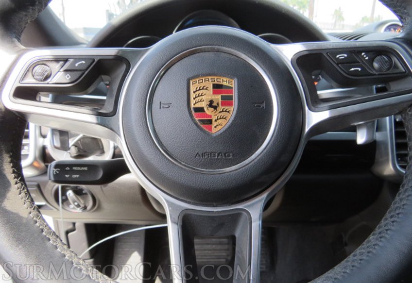 2017 Porsche Cayenne - Image 12