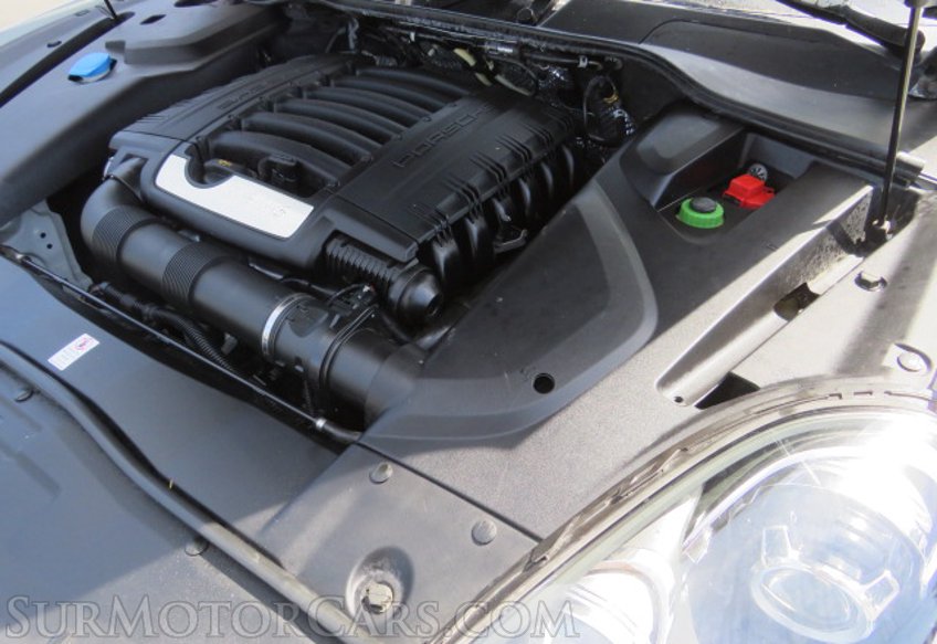 2017 Porsche Cayenne - Image 54