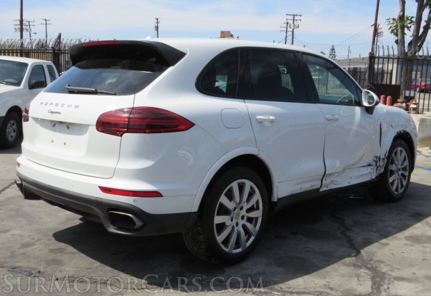 2017 Porsche Cayenne - Image 5