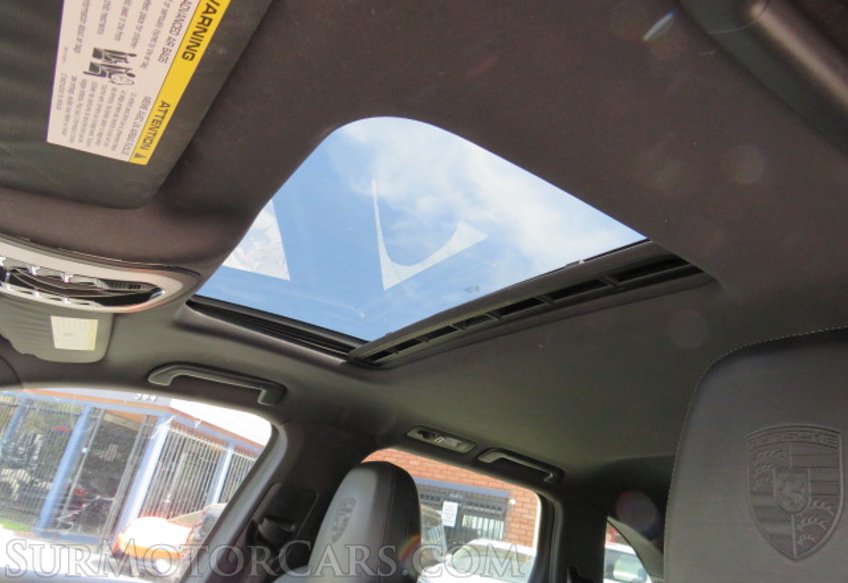 2017 Porsche Cayenne - Image 34