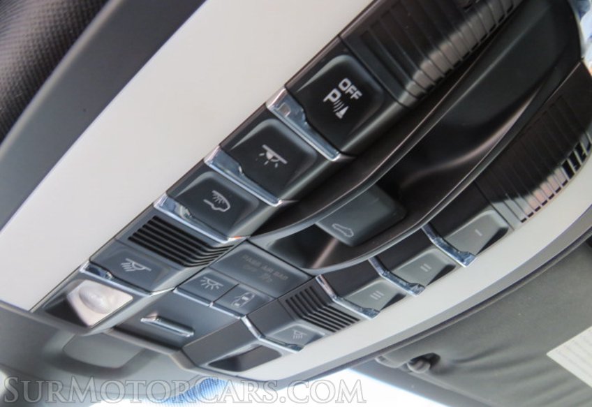 2017 Porsche Cayenne - Image 21