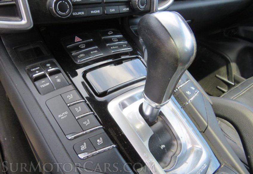 2017 Porsche Cayenne - Image 18