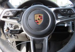 2017 Porsche Cayenne - Image 12