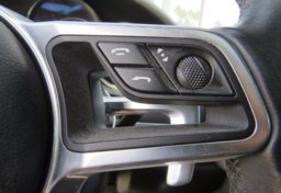 2017 Porsche Cayenne - Image 16