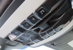 2017 Porsche Cayenne - Image 21