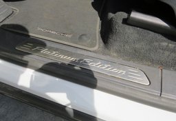 2017 Porsche Cayenne - Image 40