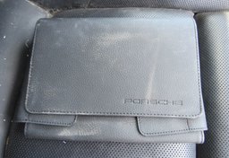 2017 Porsche Cayenne - Image 29