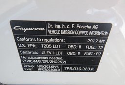 2017 Porsche Cayenne - Image 58