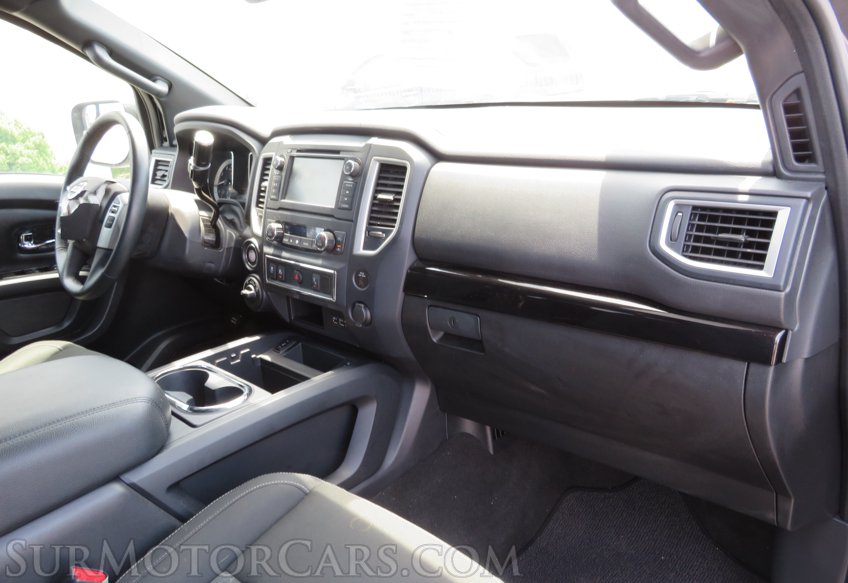 2019 Nissan Titan - Image 31