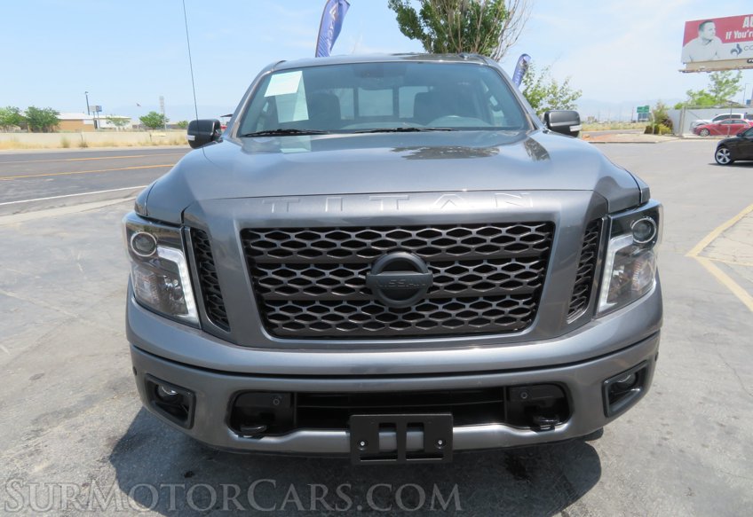 2019 Nissan Titan - Image 12