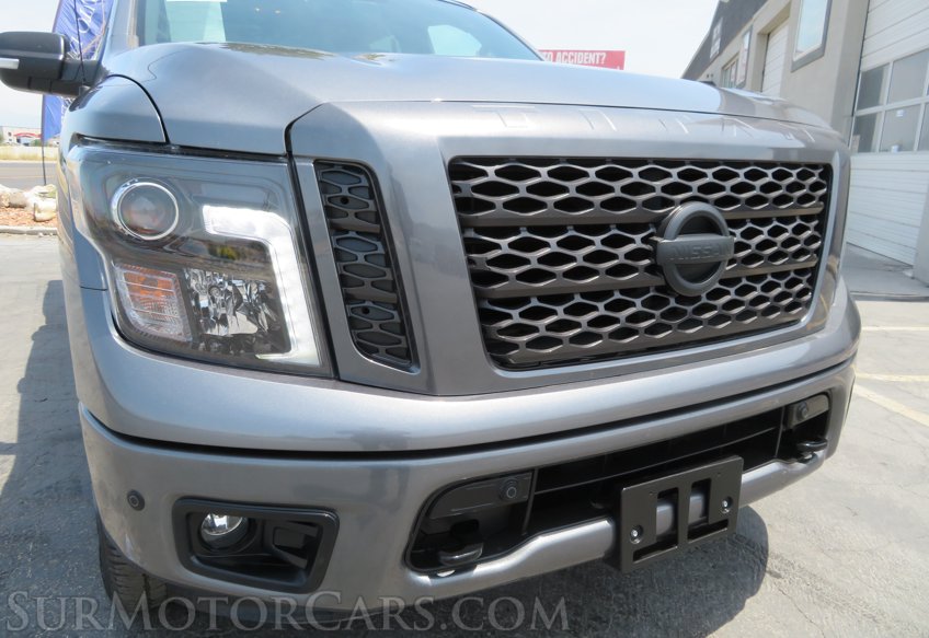 2019 Nissan Titan - Image 20