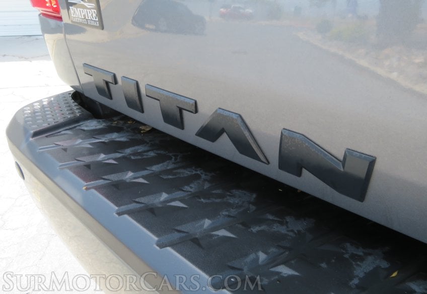 2019 Nissan Titan - Image 25