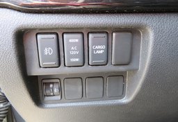 2019 Nissan Titan - Image 50
