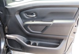 2019 Nissan Titan - Image 55
