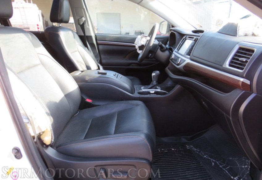 2016 Toyota Highlander - Image 24