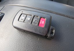 2016 Toyota Highlander - Image 37