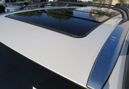 2016 Toyota Highlander - Image 14