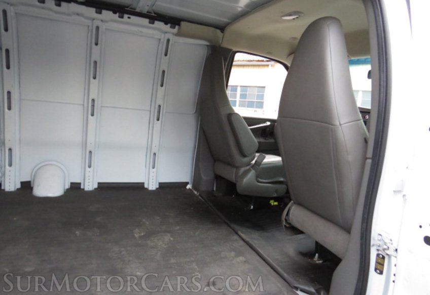 2021 Chevrolet Express Cargo Van - Image 27