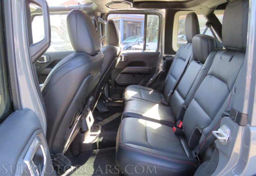 2022 Jeep Wrangler - Image 32