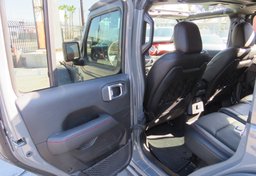 2022 Jeep Wrangler - Image 23