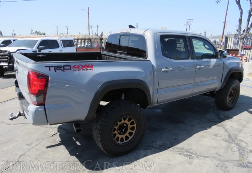 2019 Toyota Tacoma 4WD - Image 9