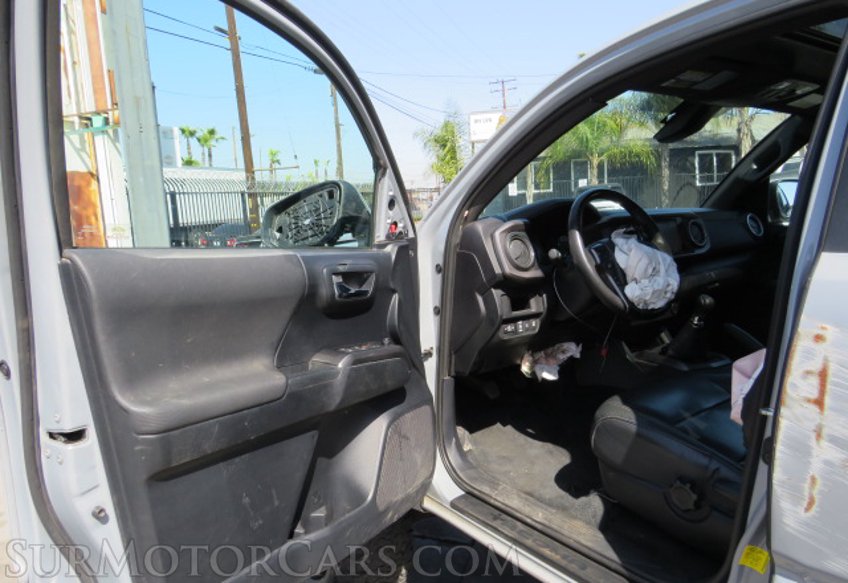 2019 Toyota Tacoma 4WD - Image 22