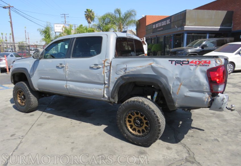 2019 Toyota Tacoma 4WD - Image 10
