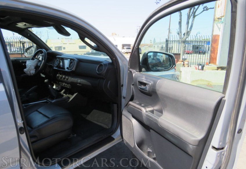 2019 Toyota Tacoma 4WD - Image 23