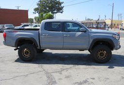 2019 Toyota Tacoma 4WD - Image 6