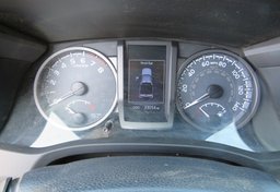 2019 Toyota Tacoma 4WD - Image 35