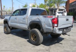2019 Toyota Tacoma 4WD - Image 8