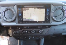 2019 Toyota Tacoma 4WD - Image 38