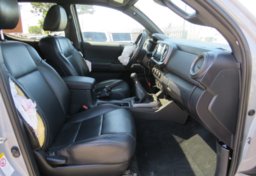 2019 Toyota Tacoma 4WD - Image 26