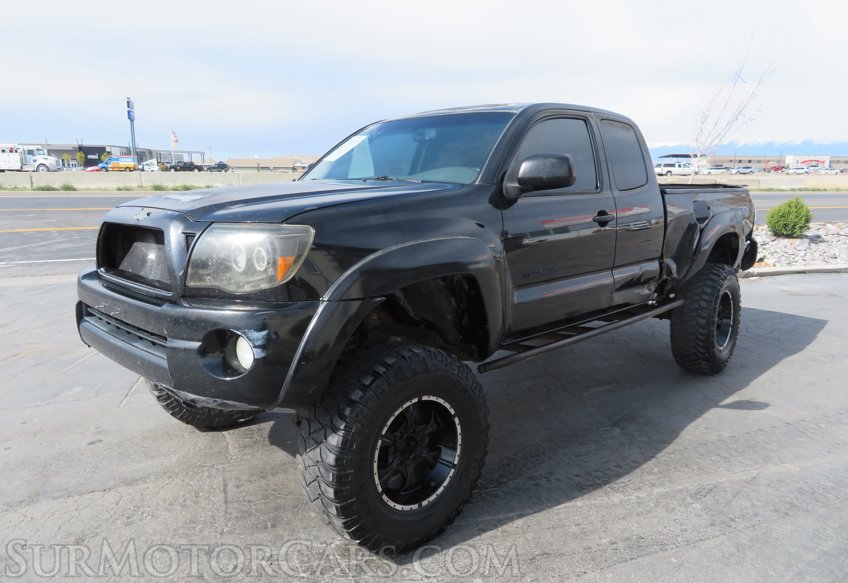 2007 Toyota Tacoma - Image 2