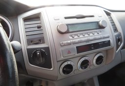 2007 Toyota Tacoma - Image 22