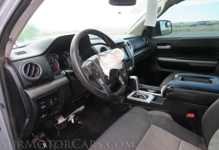 2014 Toyota Tundra 4WD Truck - Image 19