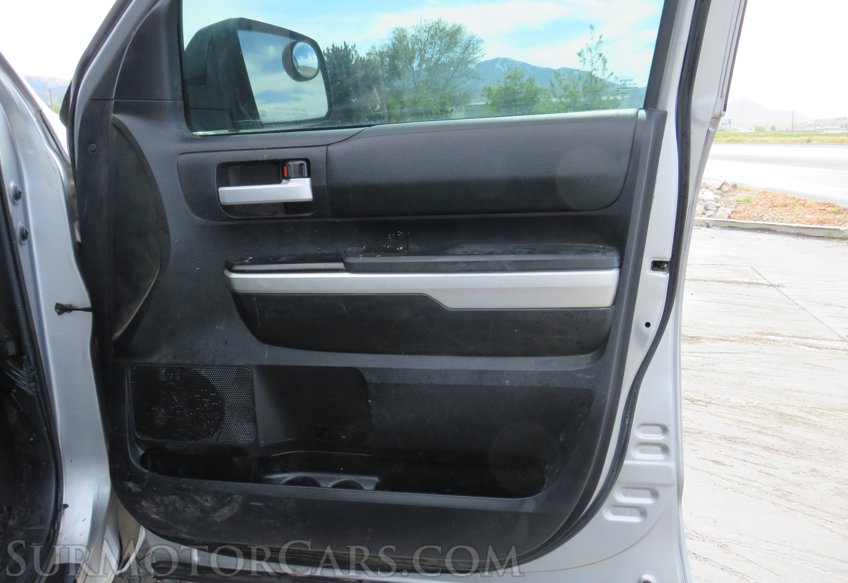 2014 Toyota Tundra 4WD Truck - Image 34