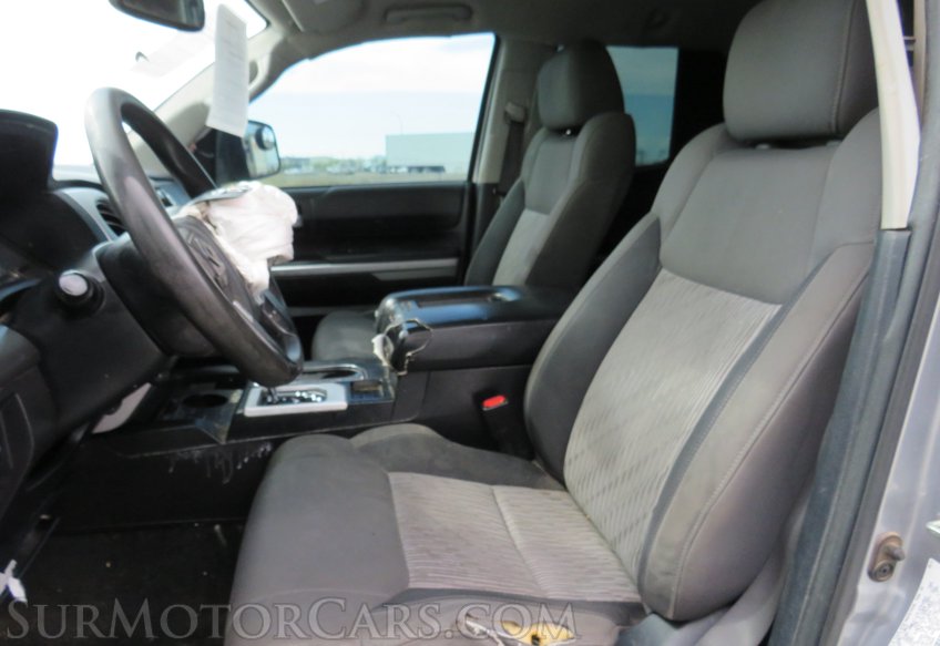 2014 Toyota Tundra 4WD Truck - Image 23