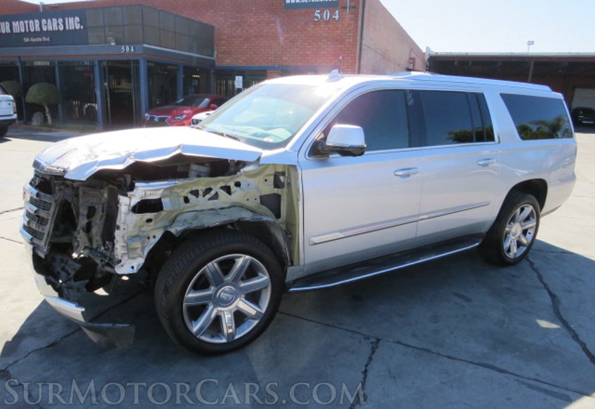 2019 Cadillac Escalade ESV - Image 4