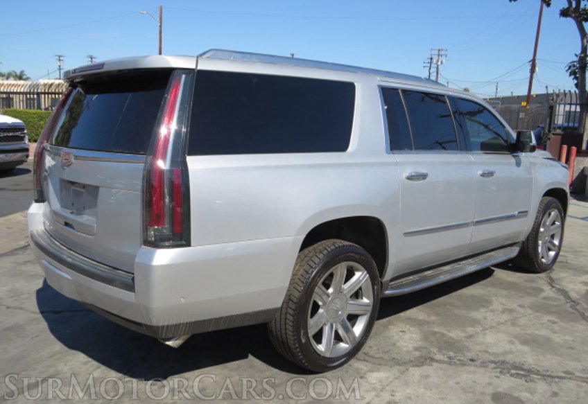 2019 Cadillac Escalade ESV - Image 7