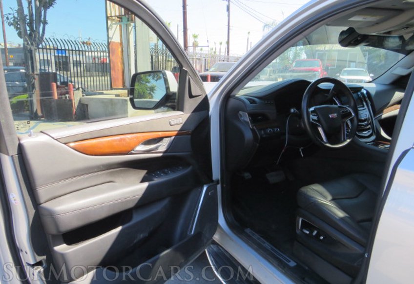 2019 Cadillac Escalade ESV - Image 21