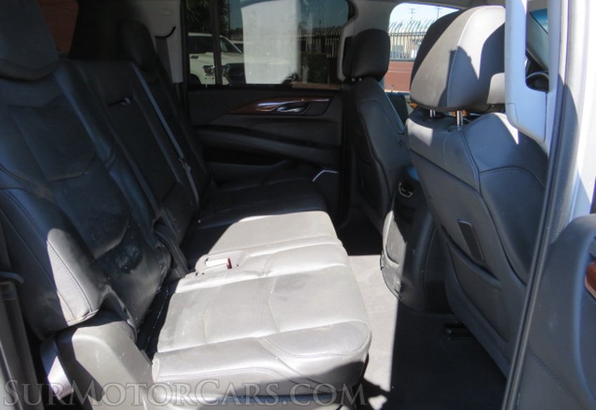 2019 Cadillac Escalade ESV - Image 30