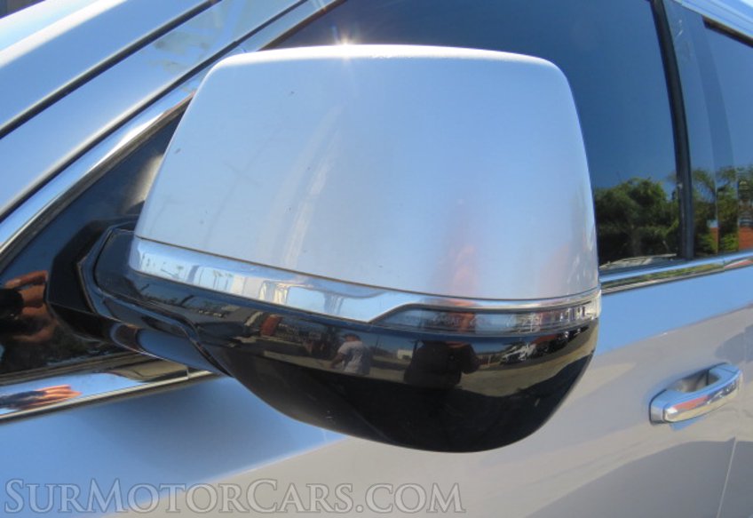 2019 Cadillac Escalade ESV - Image 18