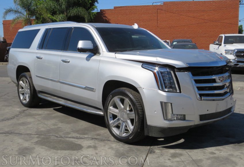 2019 Cadillac Escalade ESV - Image 3