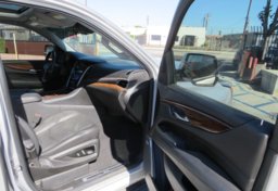 2019 Cadillac Escalade ESV - Image 22