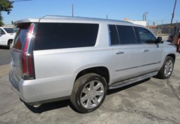 2019 Cadillac Escalade ESV - Image 9