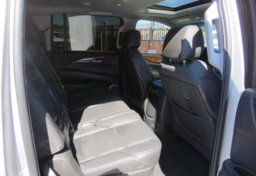 2019 Cadillac Escalade ESV - Image 32