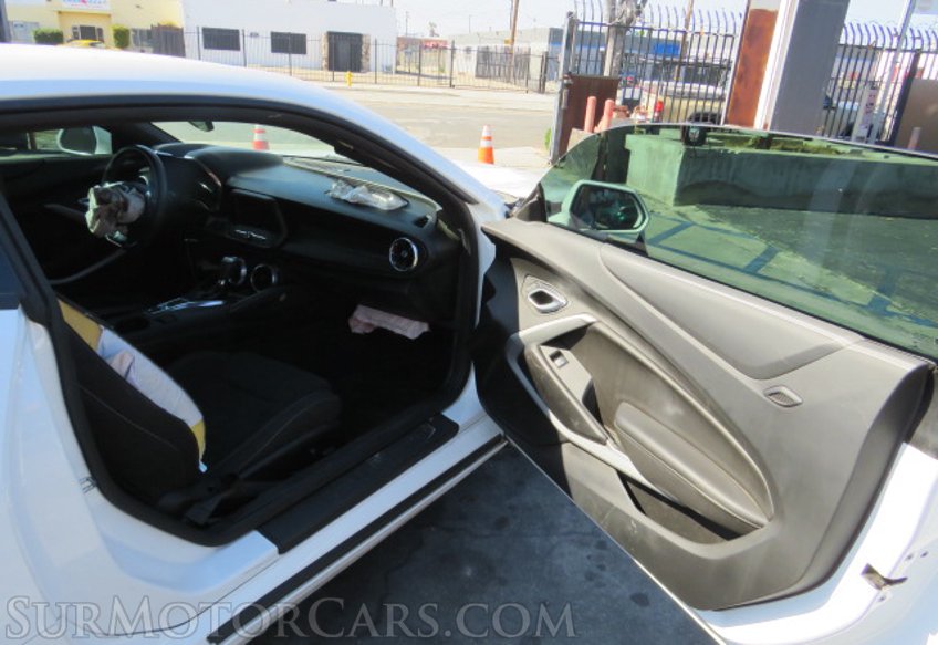 2018 Chevrolet Camaro - Image 20